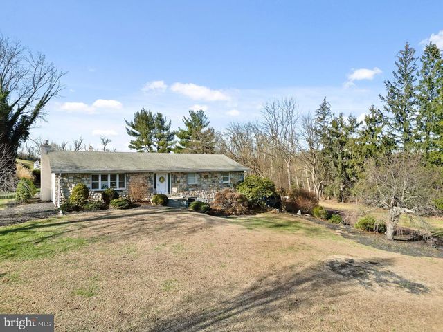 2563 SHELLY RD, Harleysville, PA 19438