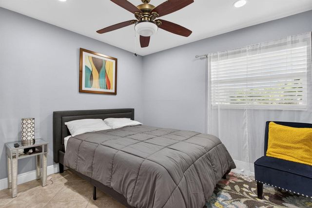 2004 SW Natura Boulevard D, Deerfield Beach, FL 33441