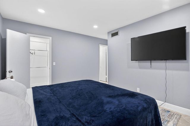 2004 SW Natura Boulevard D, Deerfield Beach, FL 33441