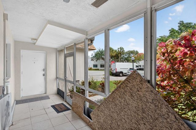 2004 SW Natura Boulevard D, Deerfield Beach, FL 33441