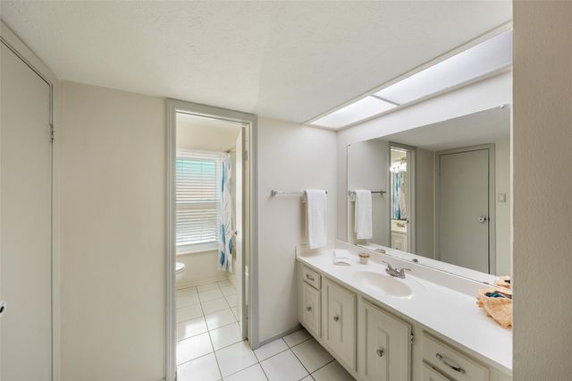 3223 Holly Green Drive, Kingwood, TX 77339