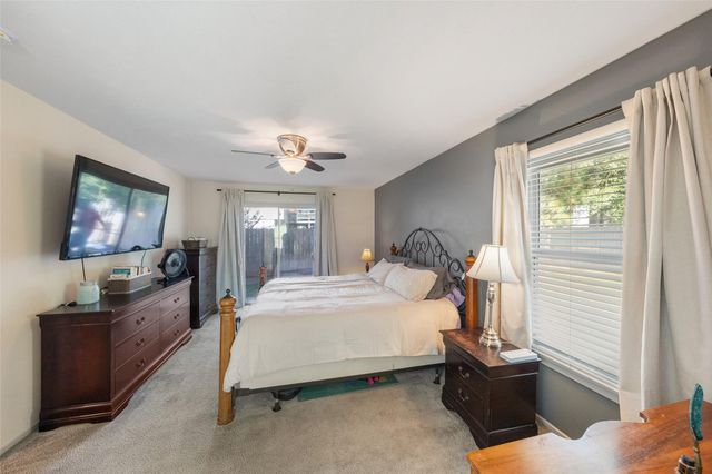 3223 Holly Green Drive, Kingwood, TX 77339