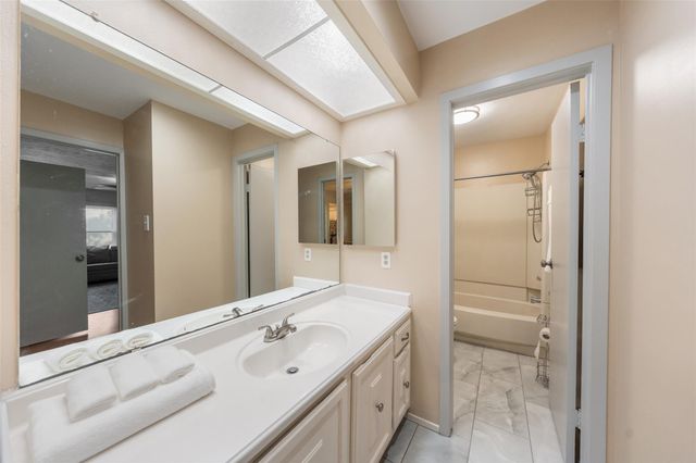 3223 Holly Green Drive, Kingwood, TX 77339