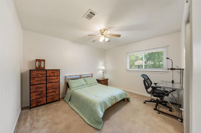 3223 Holly Green Drive, Kingwood, TX 77339