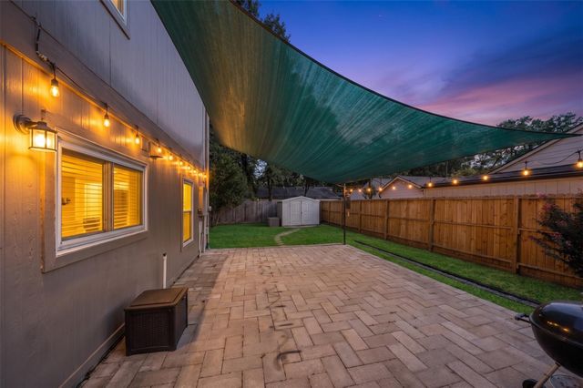 3223 Holly Green Drive, Kingwood, TX 77339