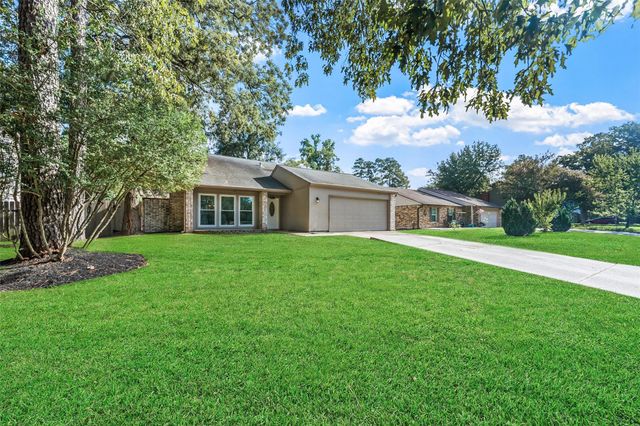 3223 Holly Green Drive, Kingwood, TX 77339