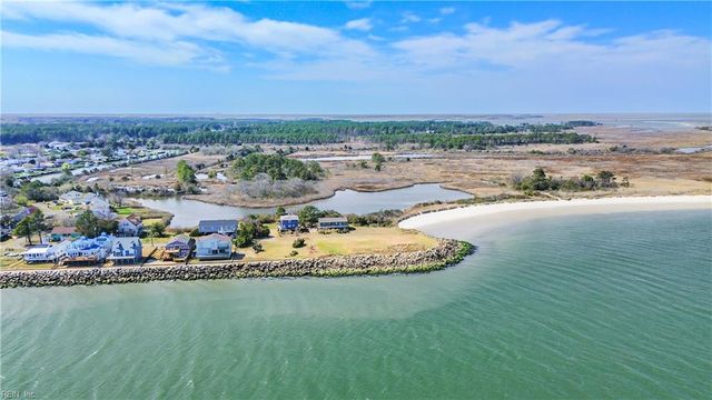215 Lighthouse DR, Hampton, VA 23664