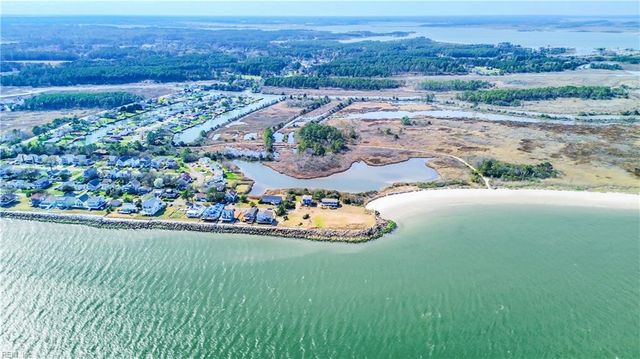 215 Lighthouse DR, Hampton, VA 23664
