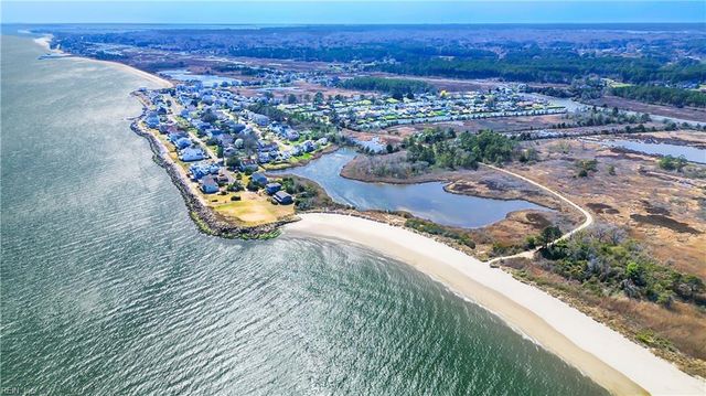 215 Lighthouse DR, Hampton, VA 23664