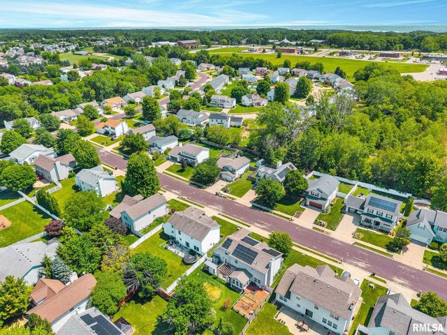 10514 N SCHOPP Lane, Peoria, IL 61615
