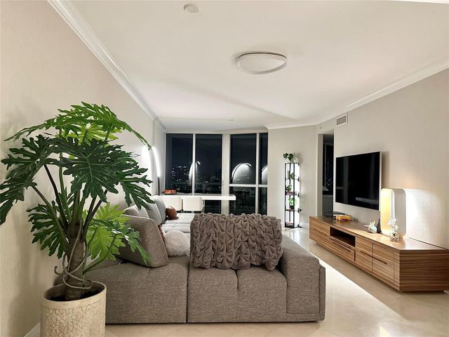 18201 Collins Avenue 1901, Sunny Isles Beach, FL 33160