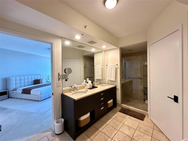 18201 Collins Avenue 1901, Sunny Isles Beach, FL 33160