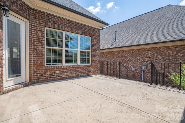 5247 Courtyard Lane, Belmont, NC 28012