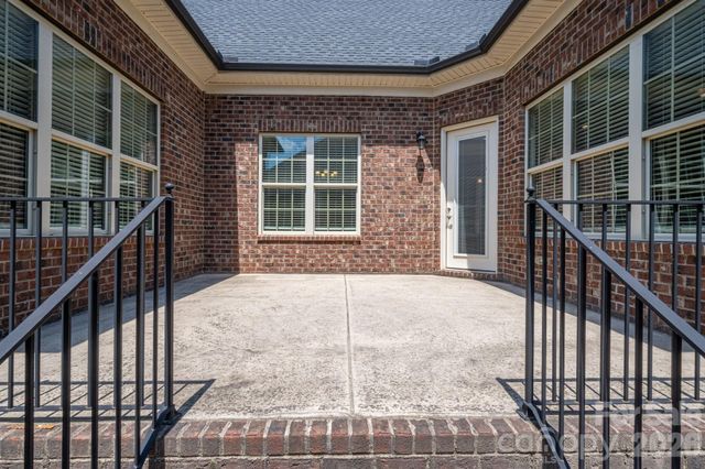 5247 Courtyard Lane, Belmont, NC 28012