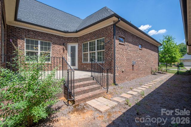 5247 Courtyard Lane, Belmont, NC 28012
