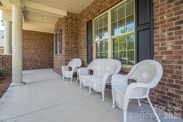 5247 Courtyard Lane, Belmont, NC 28012