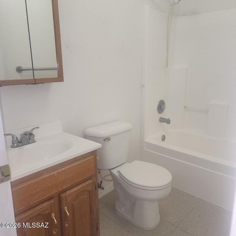 829 E Calle Esplendor, Nogales, AZ 85621