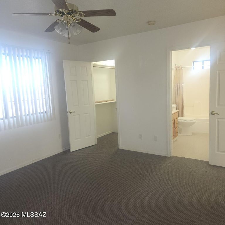 Image 8 of property listing at 829 E Calle Esplendor, Nogales, AZ 85621