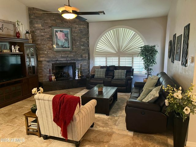 586 W CASA GRANDE LAKES Boulevard N, Casa Grande, AZ 85122