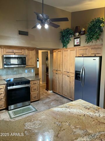 586 W CASA GRANDE LAKES Boulevard N, Casa Grande, AZ 85122