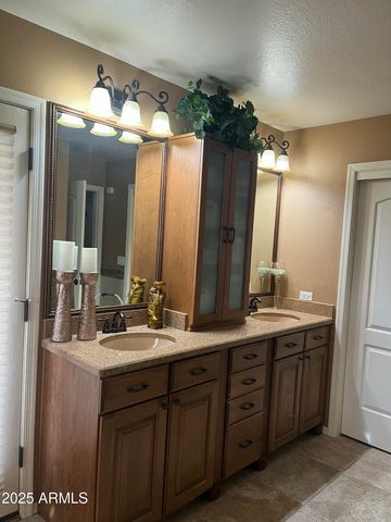 586 W CASA GRANDE LAKES Boulevard N, Casa Grande, AZ 85122