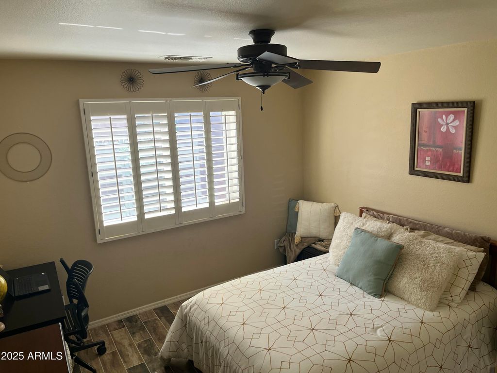 Image 42 of property listing at 586 W CASA GRANDE LAKES Boulevard N, Casa Grande, AZ 85122