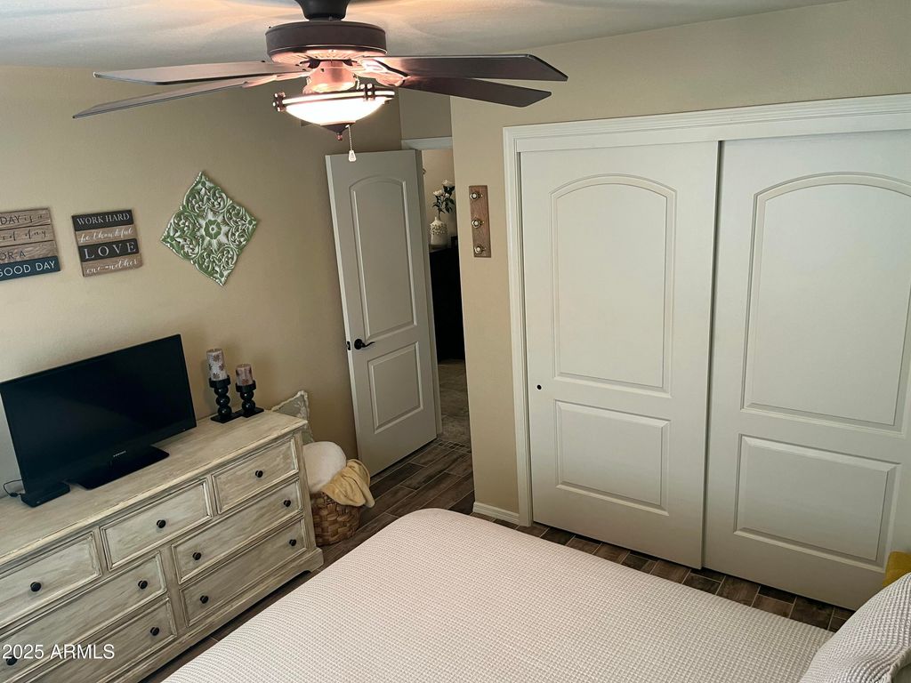 Image 49 of property listing at 586 W CASA GRANDE LAKES Boulevard N, Casa Grande, AZ 85122
