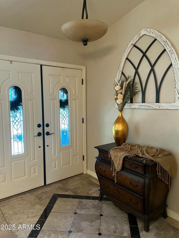 Image 9 of property listing at 586 W CASA GRANDE LAKES Boulevard N, Casa Grande, AZ 85122