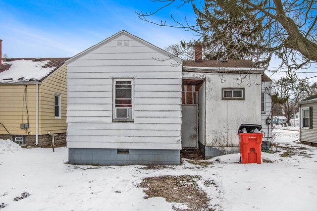 1190 Monroe Street, Benton Harbor, MI 49022