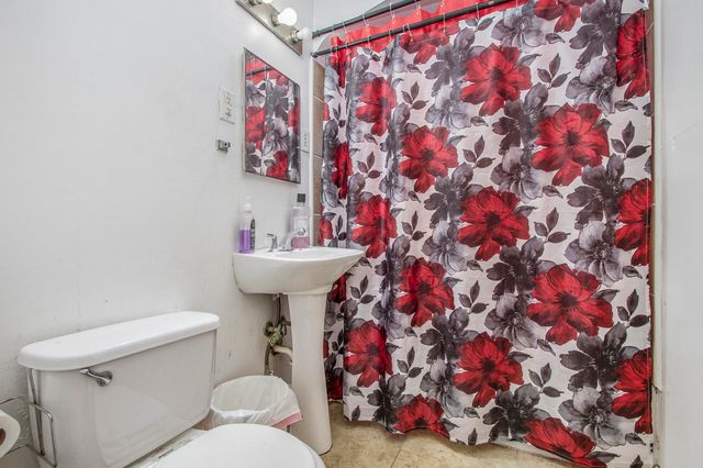 1190 Monroe Street, Benton Harbor, MI 49022