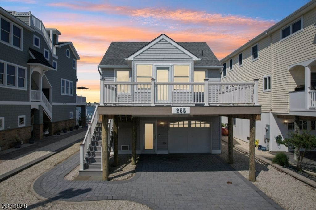 255 W 27Th St, Ship Bottom Boro, NJ 08008