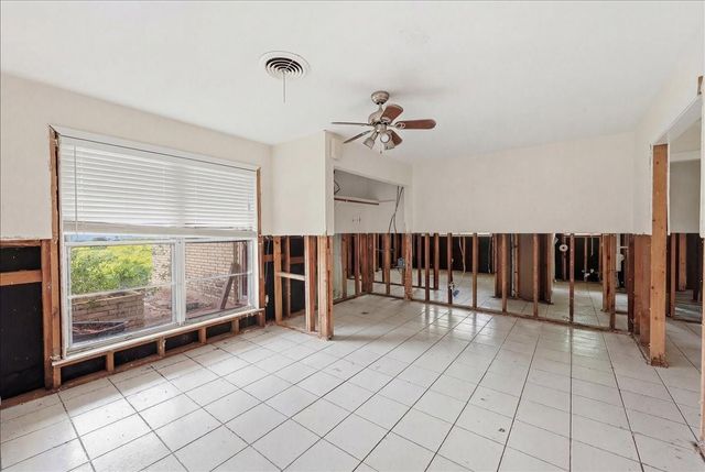 21344 Highway 73, Hamshire, TX 77622