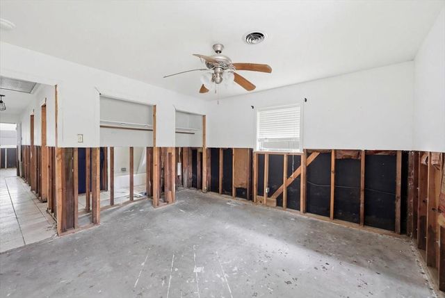 21344 Highway 73, Hamshire, TX 77622