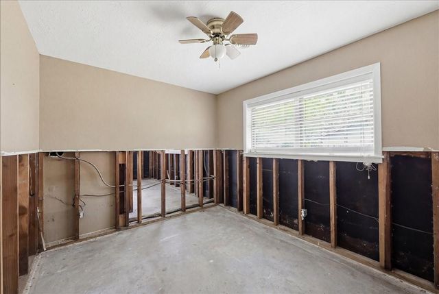 21344 Highway 73, Hamshire, TX 77622