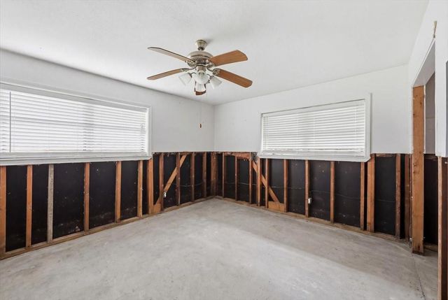 21344 Highway 73, Hamshire, TX 77622