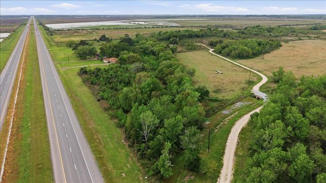 21344 Highway 73, Hamshire, TX 77622