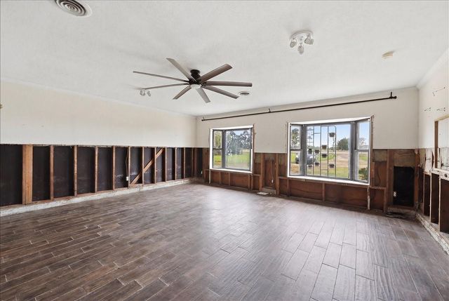 21344 Highway 73, Hamshire, TX 77622