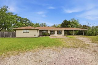 21344 Highway 73, Hamshire, TX 77622