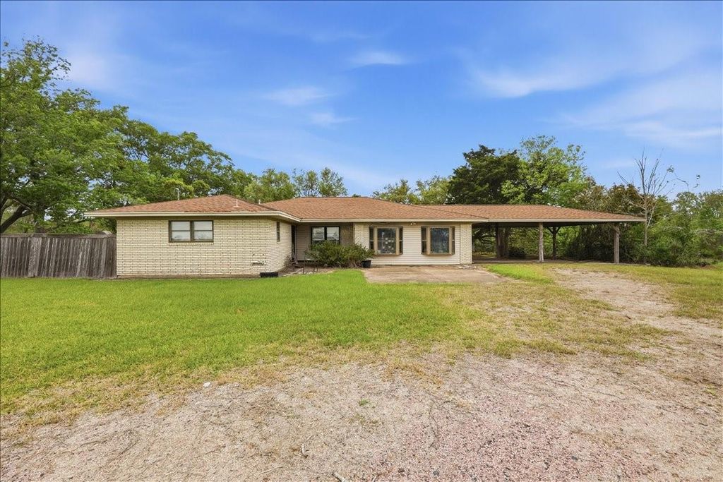 21344 Highway 73, Hamshire, TX 77622