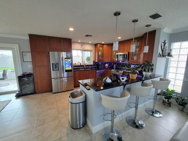 2400 NW 80th Avenue, Margate, FL 33063