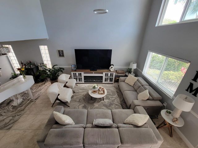 2400 NW 80th Avenue, Margate, FL 33063