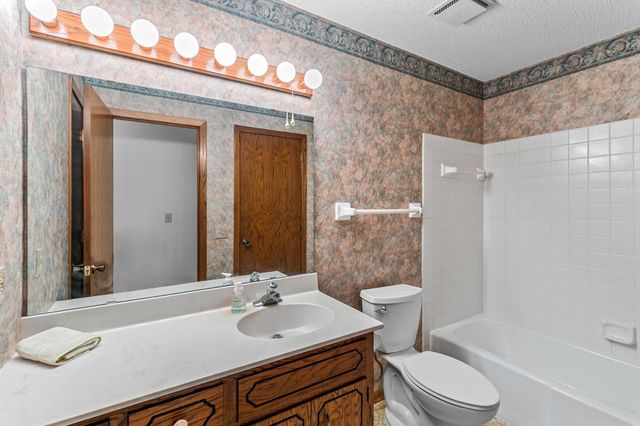 1289 Bridle Path Court, White Bear Lake, MN 55110