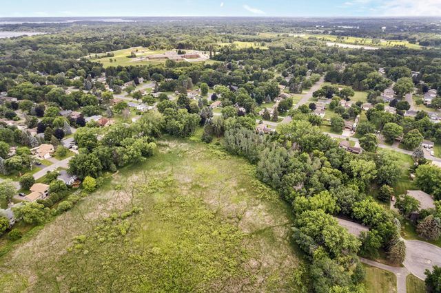 1289 Bridle Path Court, White Bear Lake, MN 55110