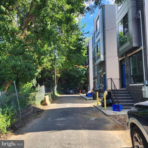 2535 ALTER ST, Philadelphia, PA 19146
