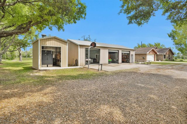 4402 Spears Road, Manvel, TX 77578