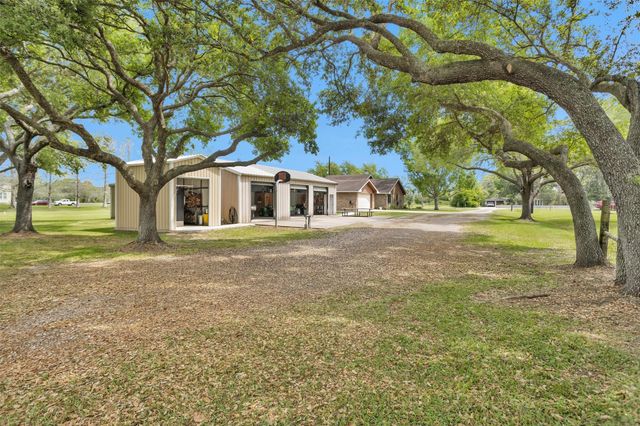 4402 Spears Road, Manvel, TX 77578