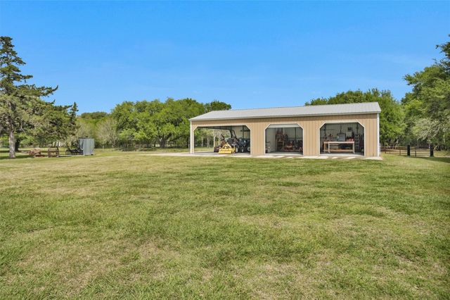 4402 Spears Road, Manvel, TX 77578