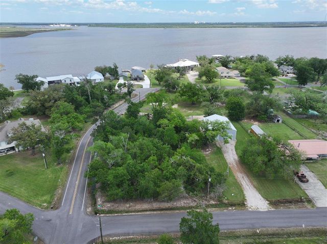 1340 Marine Dr Drive, Sulphur, LA 70665