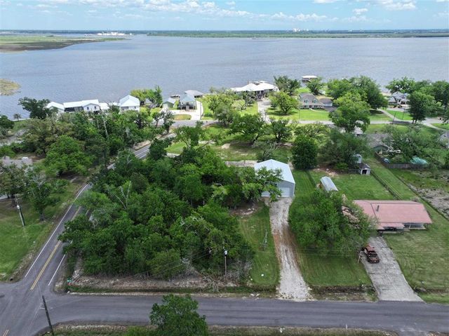 1340 Marine Dr Drive, Sulphur, LA 70665
