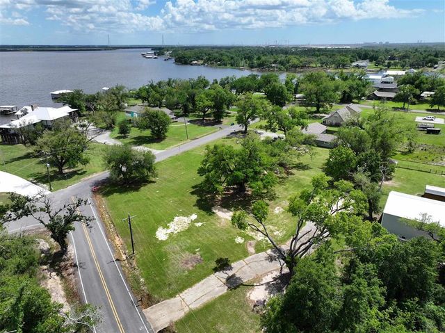 1340 Marine Dr Drive, Sulphur, LA 70665